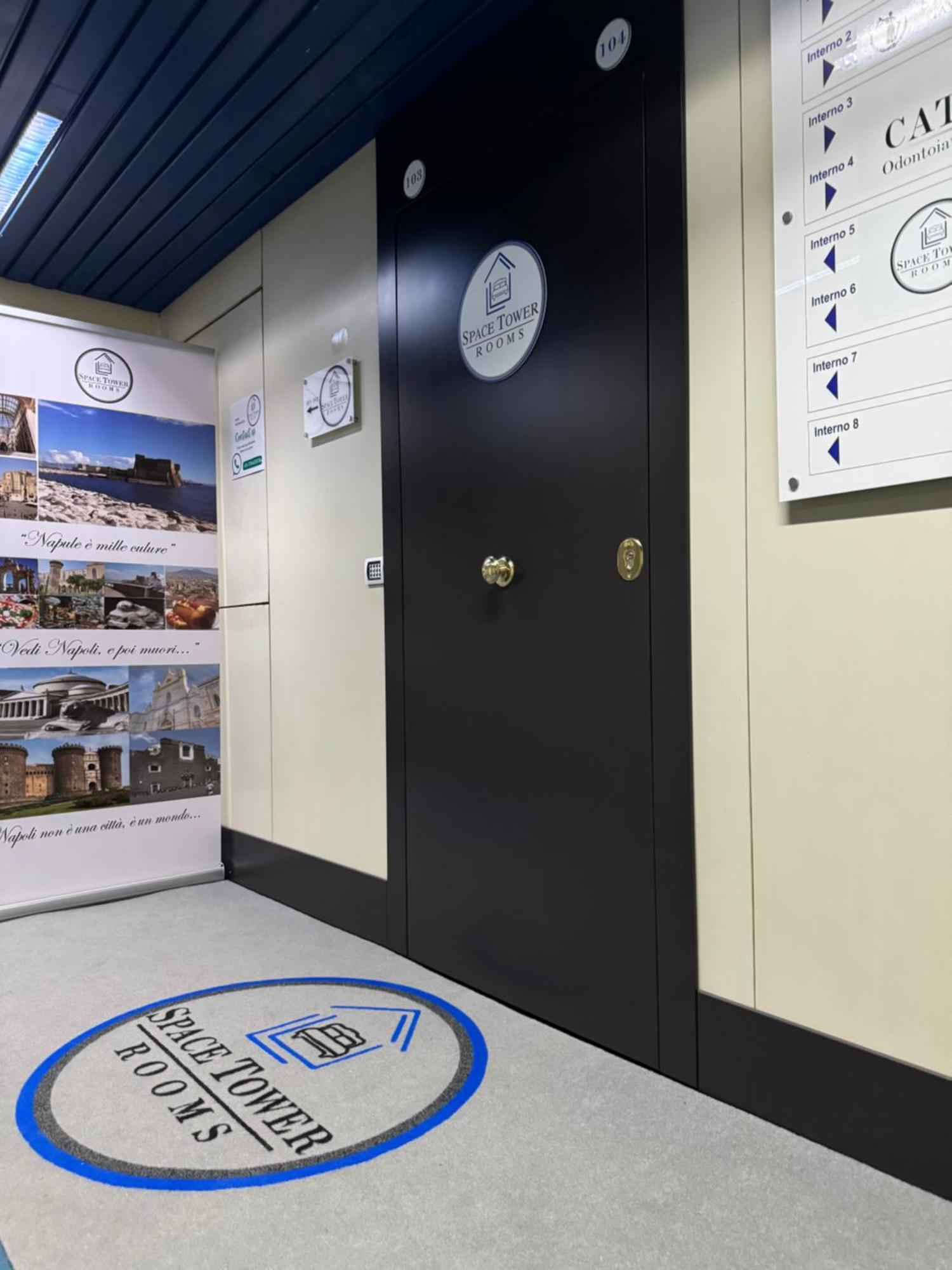 Space Tower Rooms Napoli Eksteriør bilde